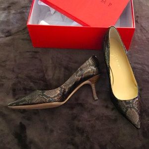 Beautiful Brown w/ Gold Snake Pumps